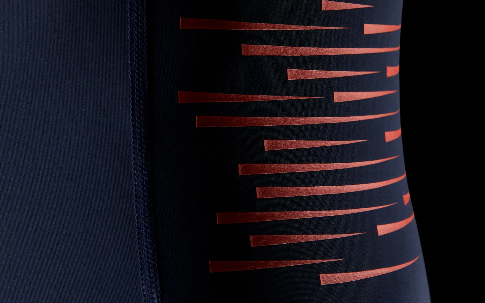 arbr_short_sleeve_rashgua_3.webp ARBR SHORT SLEEVE RASHGUARD