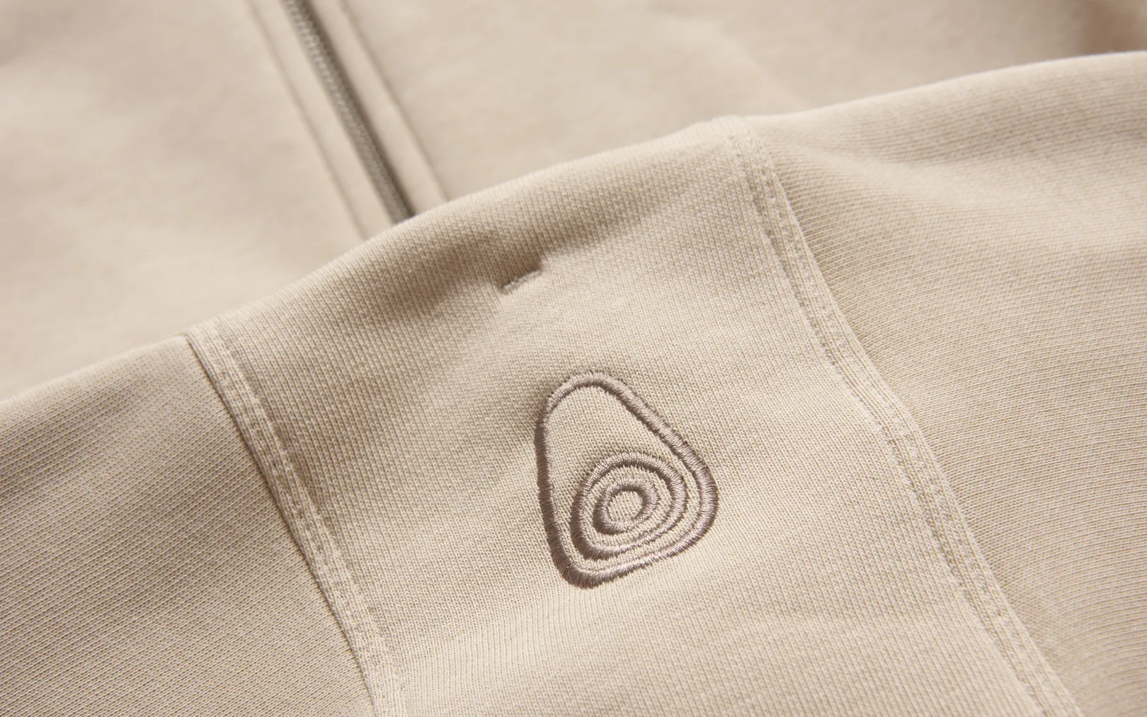 bowman_zip_hood_2-7.webp BOWMAN ZIP HOOD