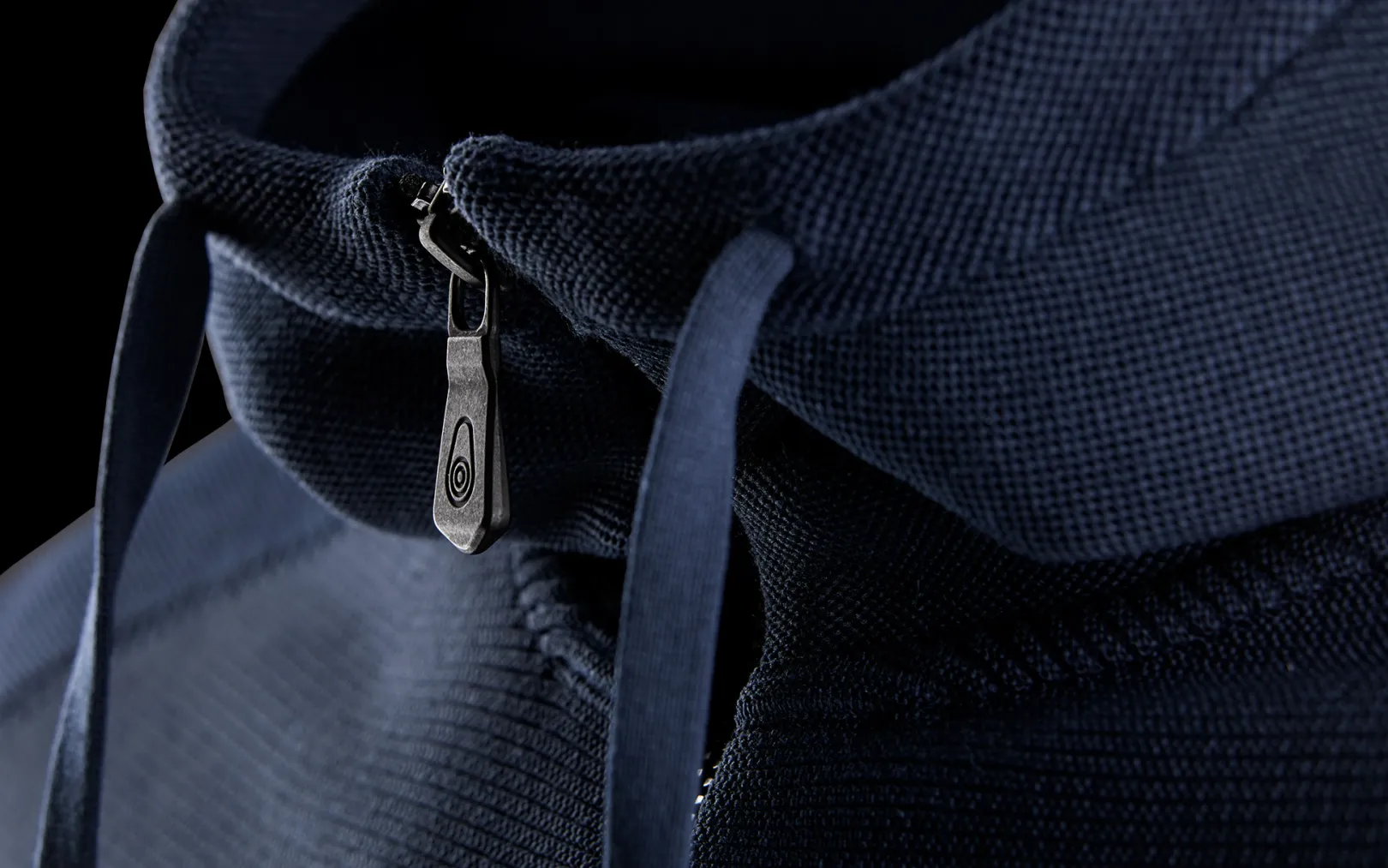 element_seamless_zip_hood_2-1.webp ELEMENT SEAMLESS ZIP HOOD