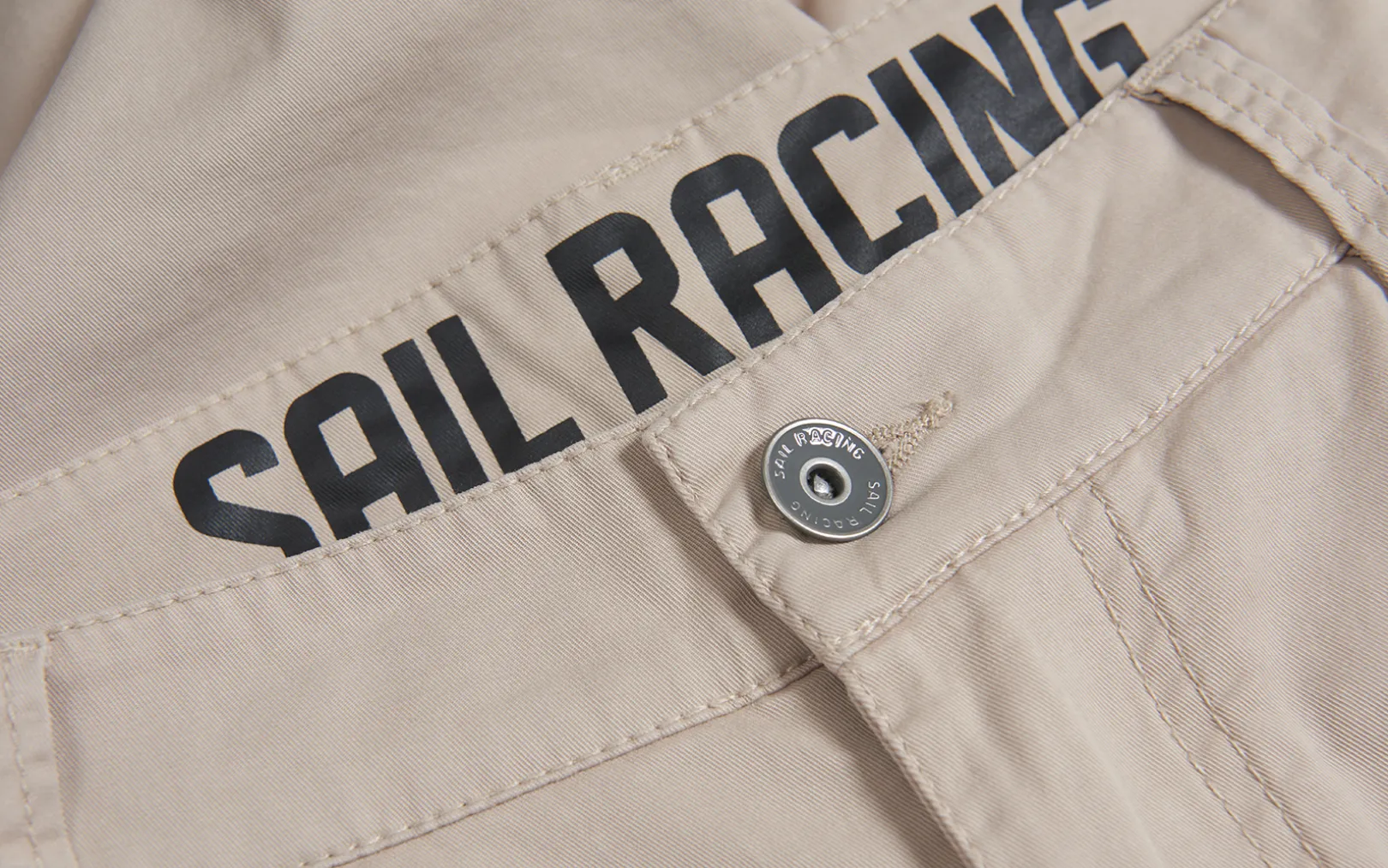 helmsman_chino_shorts_2-3.webp HELMSMAN CHINO SHORTS