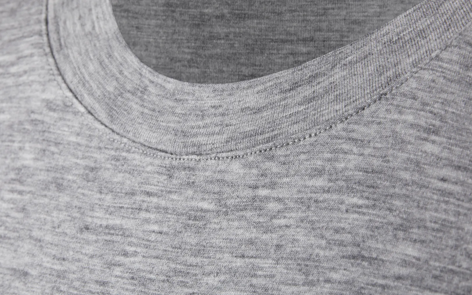 merino_tee_2.webp MERINO TEE