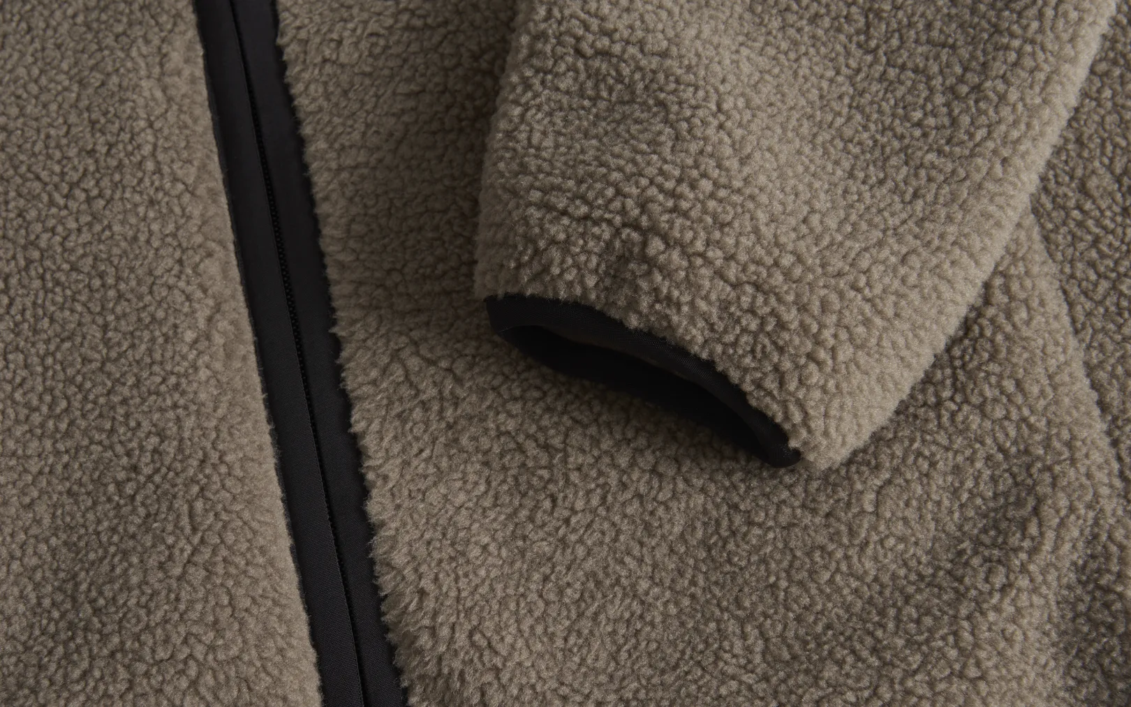 patrol_pile_hood_3-1.webp PATROL PILE HOOD
