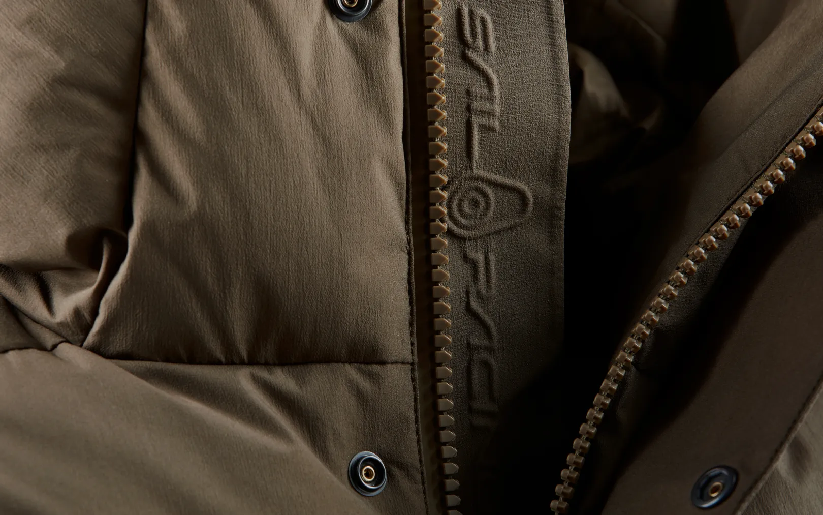 race_edition_down_parka_2-1.webp RACE EDITION DOWN PARKA