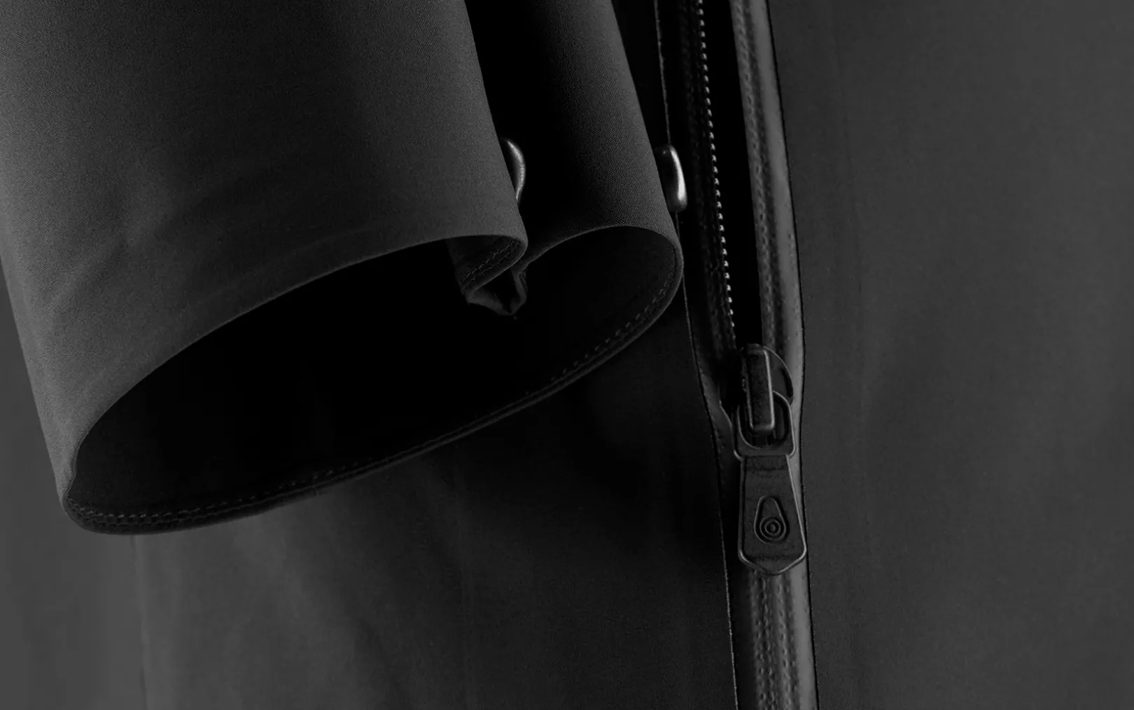 race_edition_mlf_coat_2.webp RACE EDITION MLF COAT