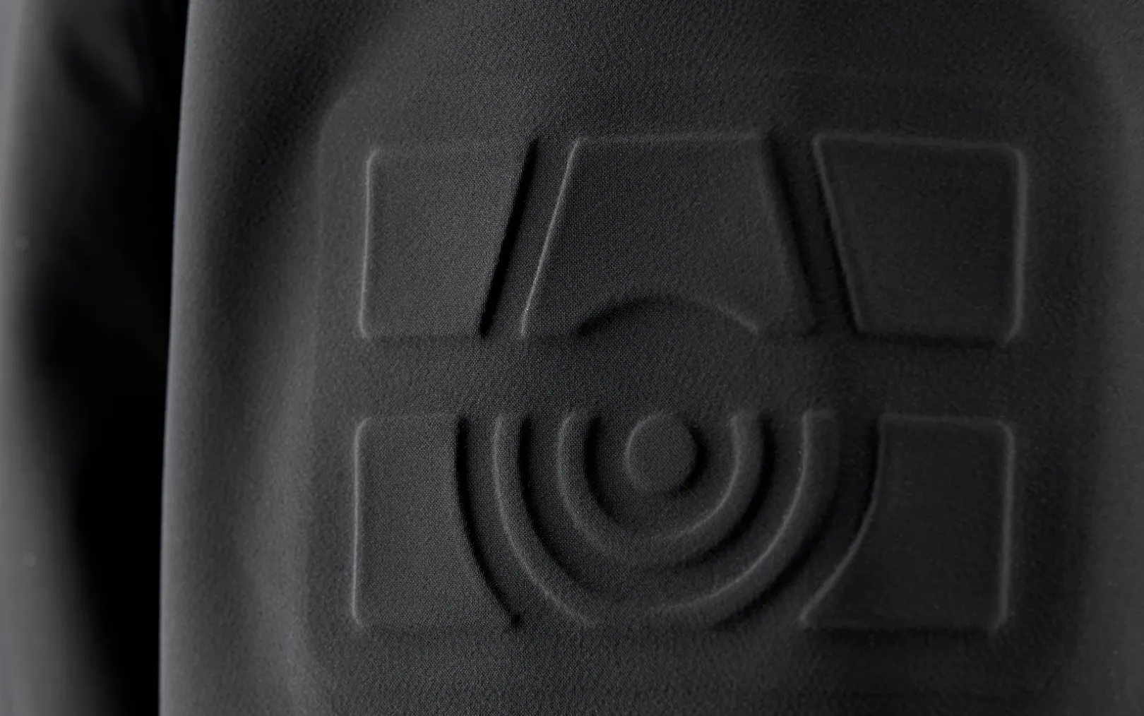 race_edition_mlf_coat_4.webp RACE EDITION MLF COAT