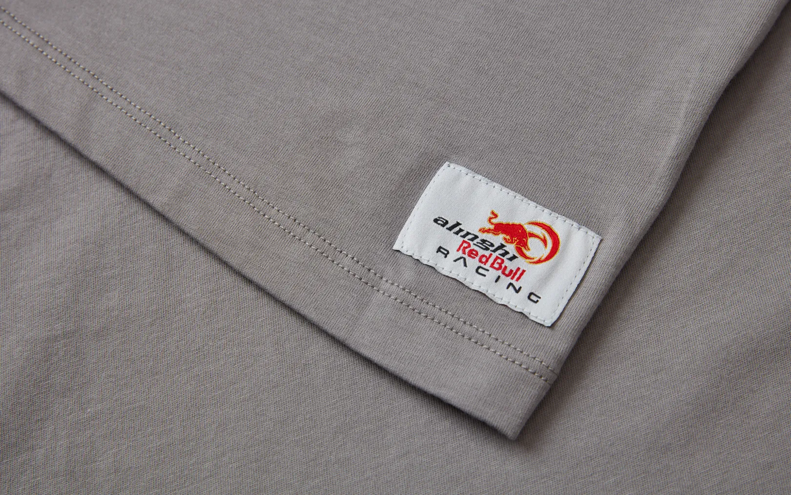 swiss_tee_4.webp SWISS TEE
