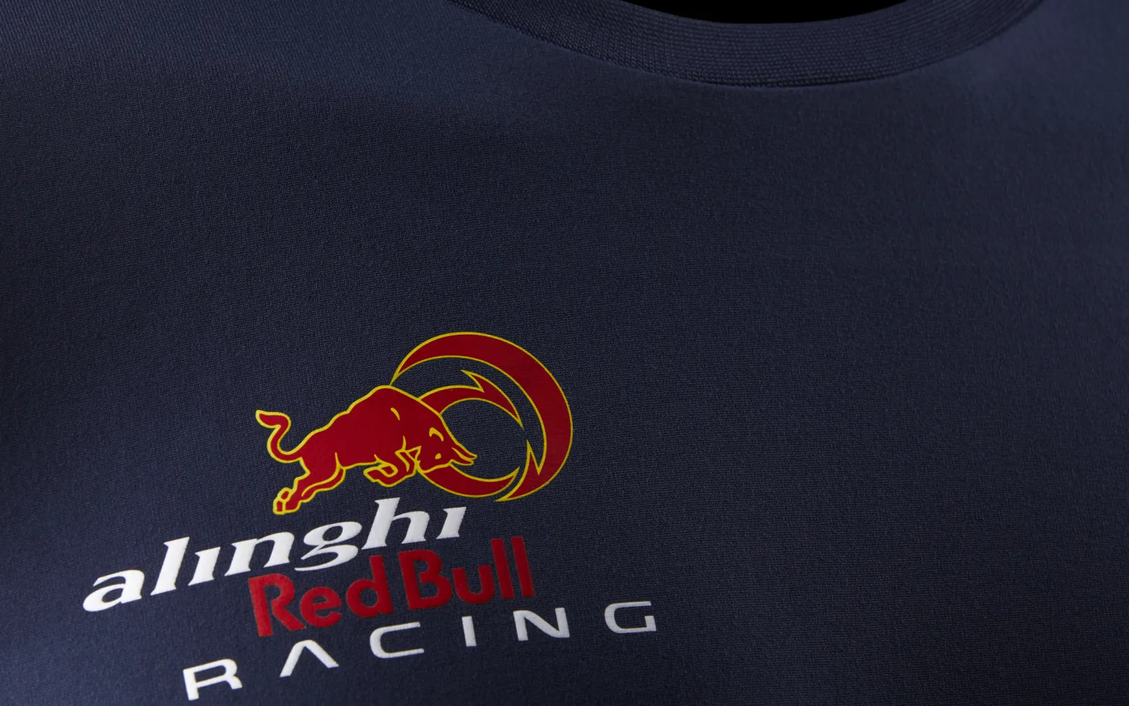 w_arbr_tech_tee_2.webp W ARBR TECH TEE
