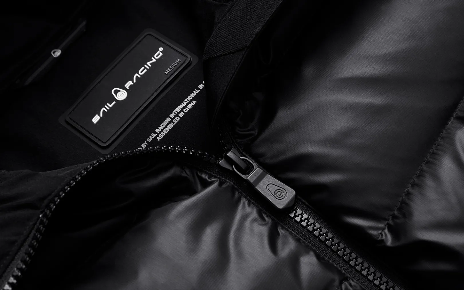 w_dumont_down_jacket_2.webp W DUMONT DOWN JACKET
