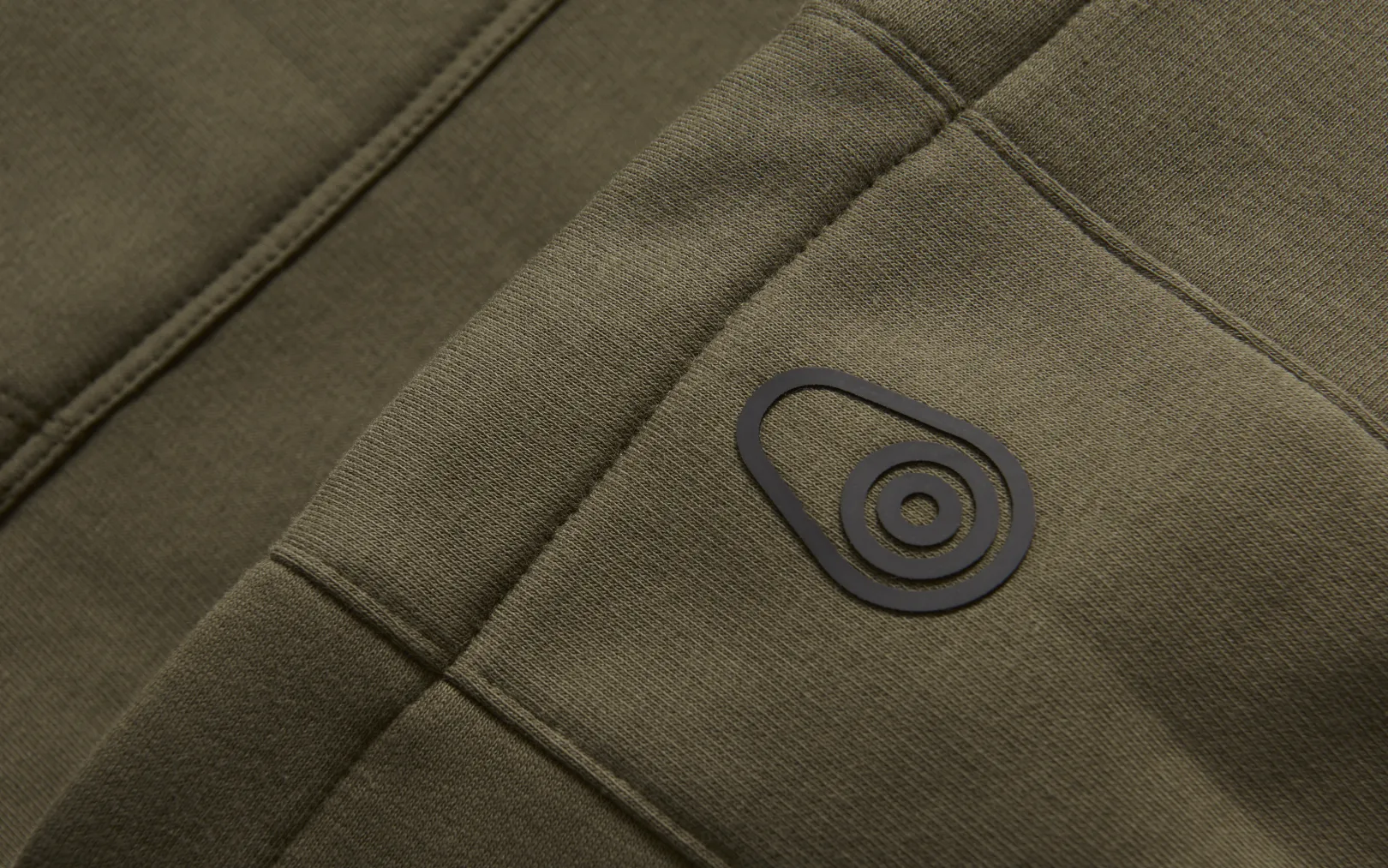 w_gale_logo_hood_4-1.webp W GALE LOGO HOOD