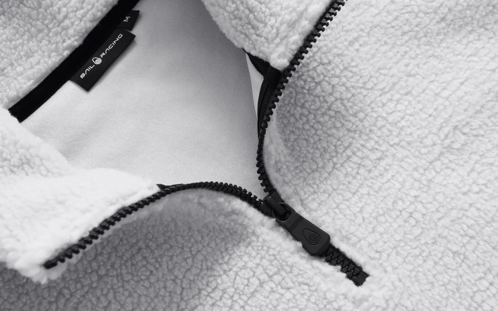w_gale_pile_half_zip_2-2.webp W GALE PILE HALF ZIP