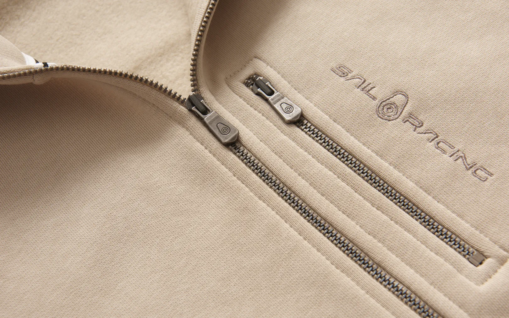 w_gale_zip_hood_2-5.webp W GALE ZIP HOOD