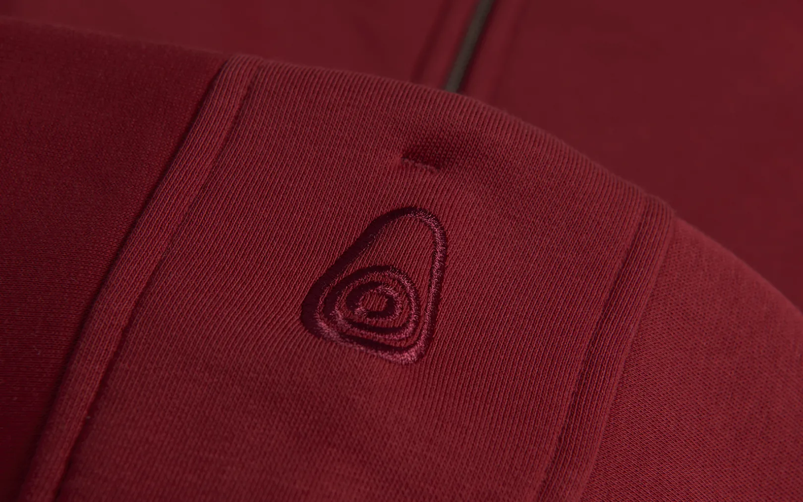 w_gale_zip_hood_4-2.webp W GALE ZIP HOOD