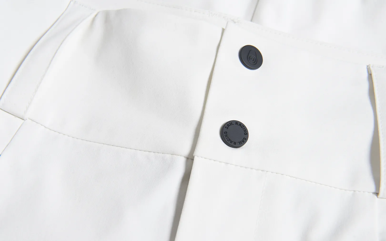 w_race_cargo_shorts_2-1.webp W RACE CARGO SHORTS