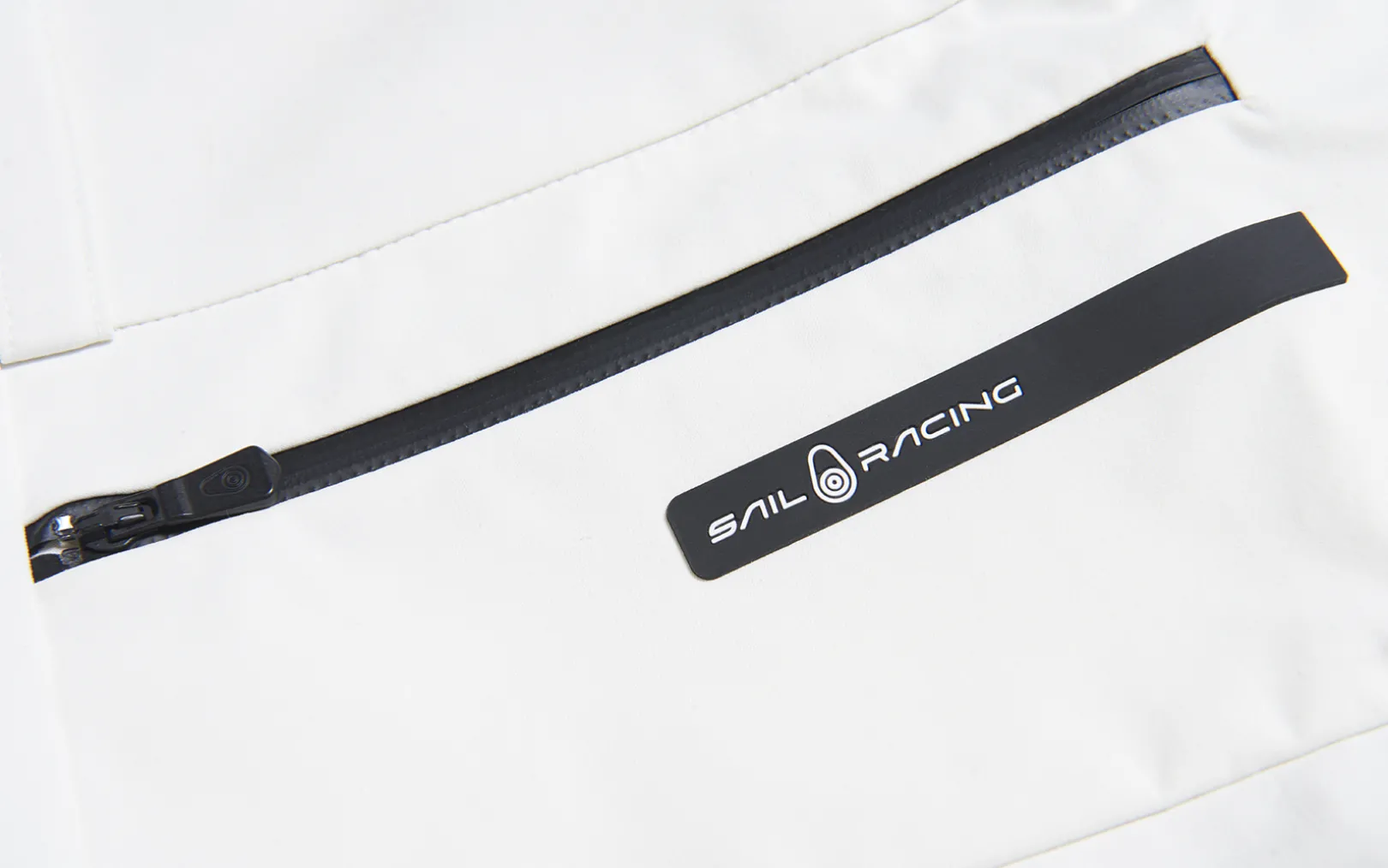 w_race_cargo_shorts_3-1.webp W RACE CARGO SHORTS