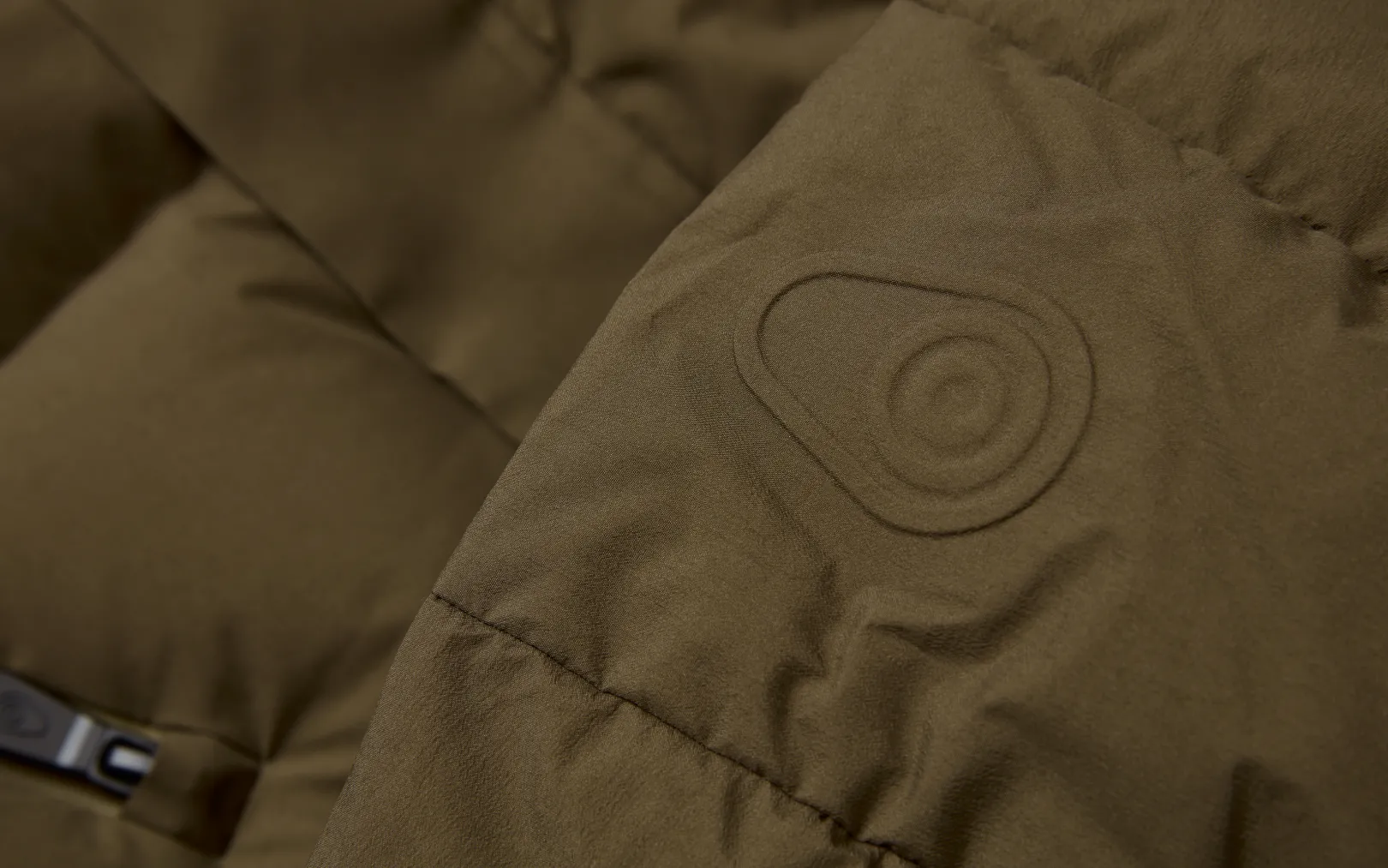 w_race_edition_down_parka_4-1.webp W RACE EDITION DOWN PARKA