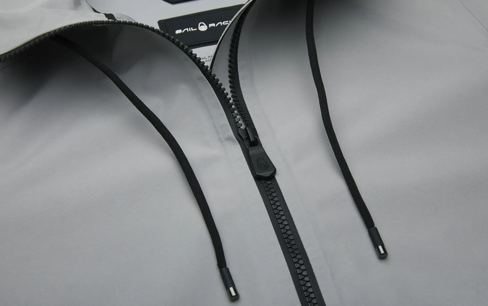 w_race_gore_tex_coat_2-1.webp W RACE GORE TEX COAT