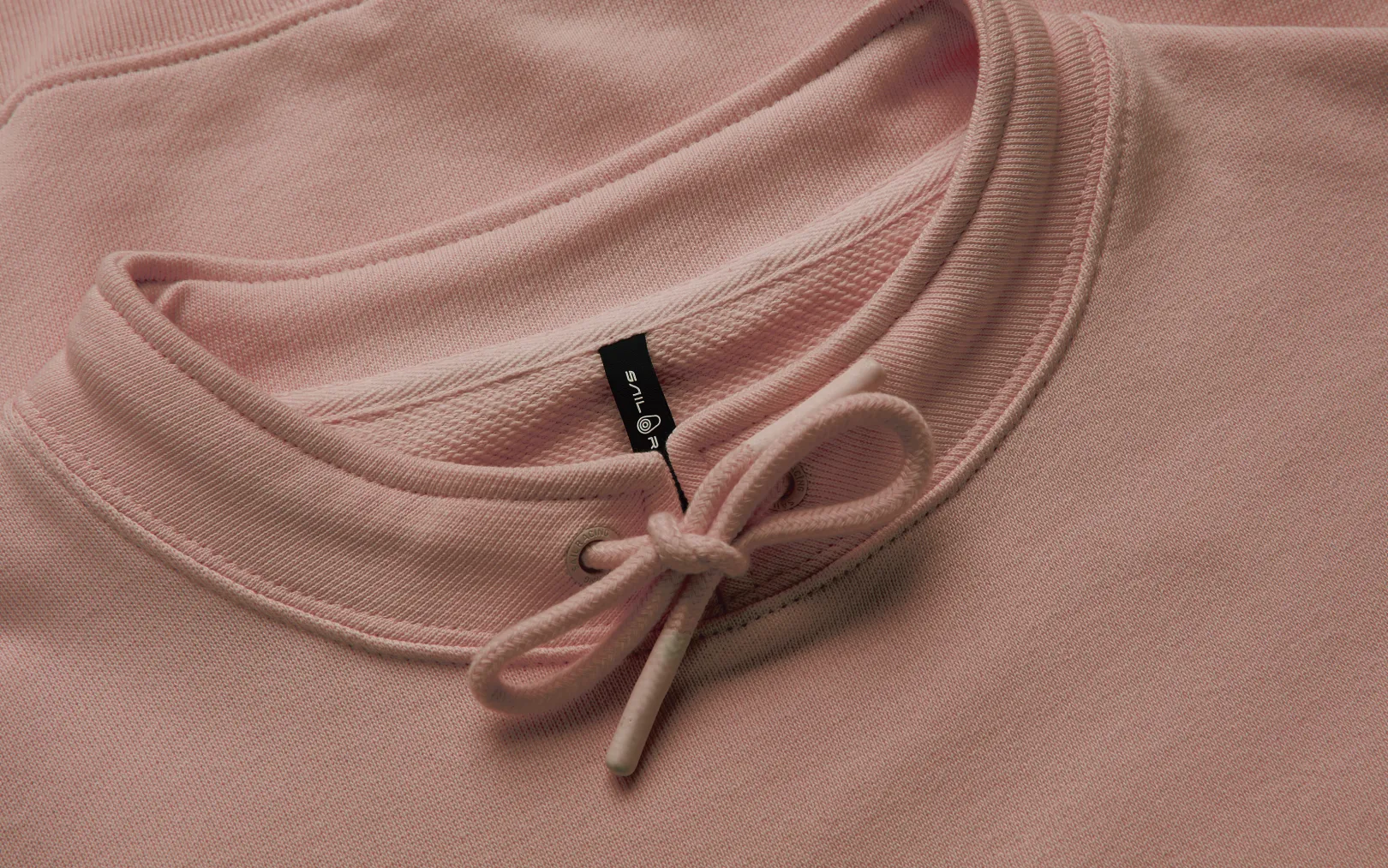 w_wave_sweater_2-1.webp W WAVE SWEATER